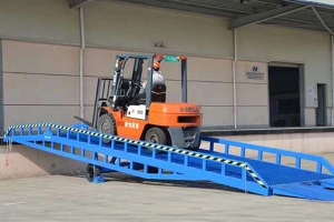 移動式液壓登車橋