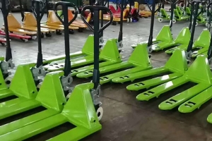 電動(dòng)堆高車(chē)